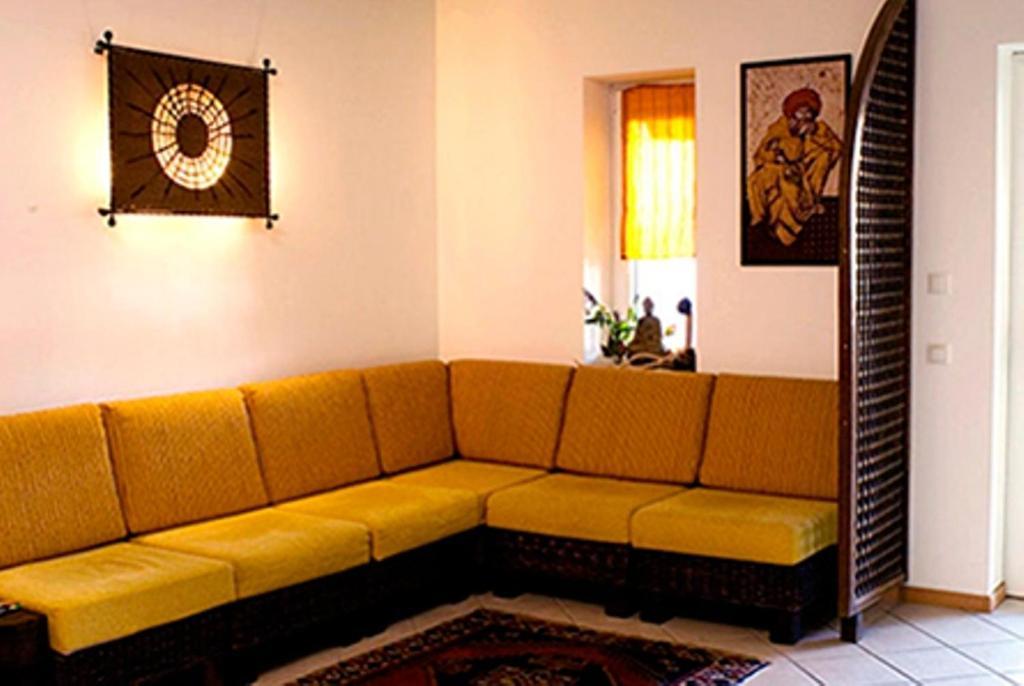 Bed and Breakfast Garni Cremona Брессаноне Экстерьер фото